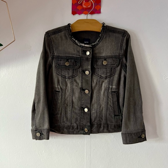 GAP 1969 Kids XS denim jacket grey/black distressed 7/8 buttons fall back2school - Picture 11 of 14